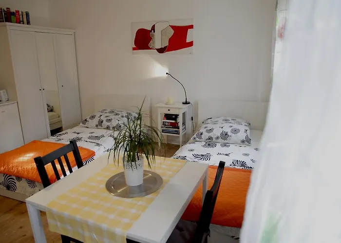 弗维塔斯卡公寓 *